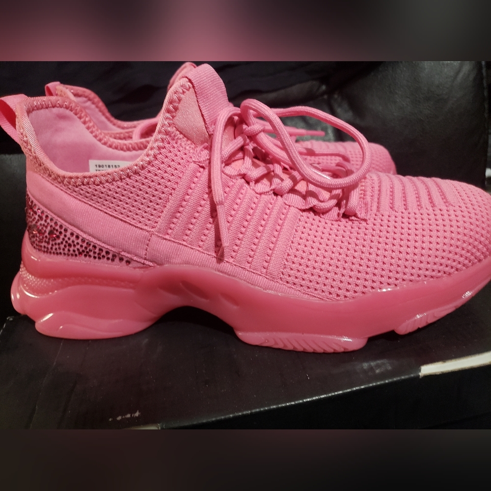 Pink embellished active sneakers